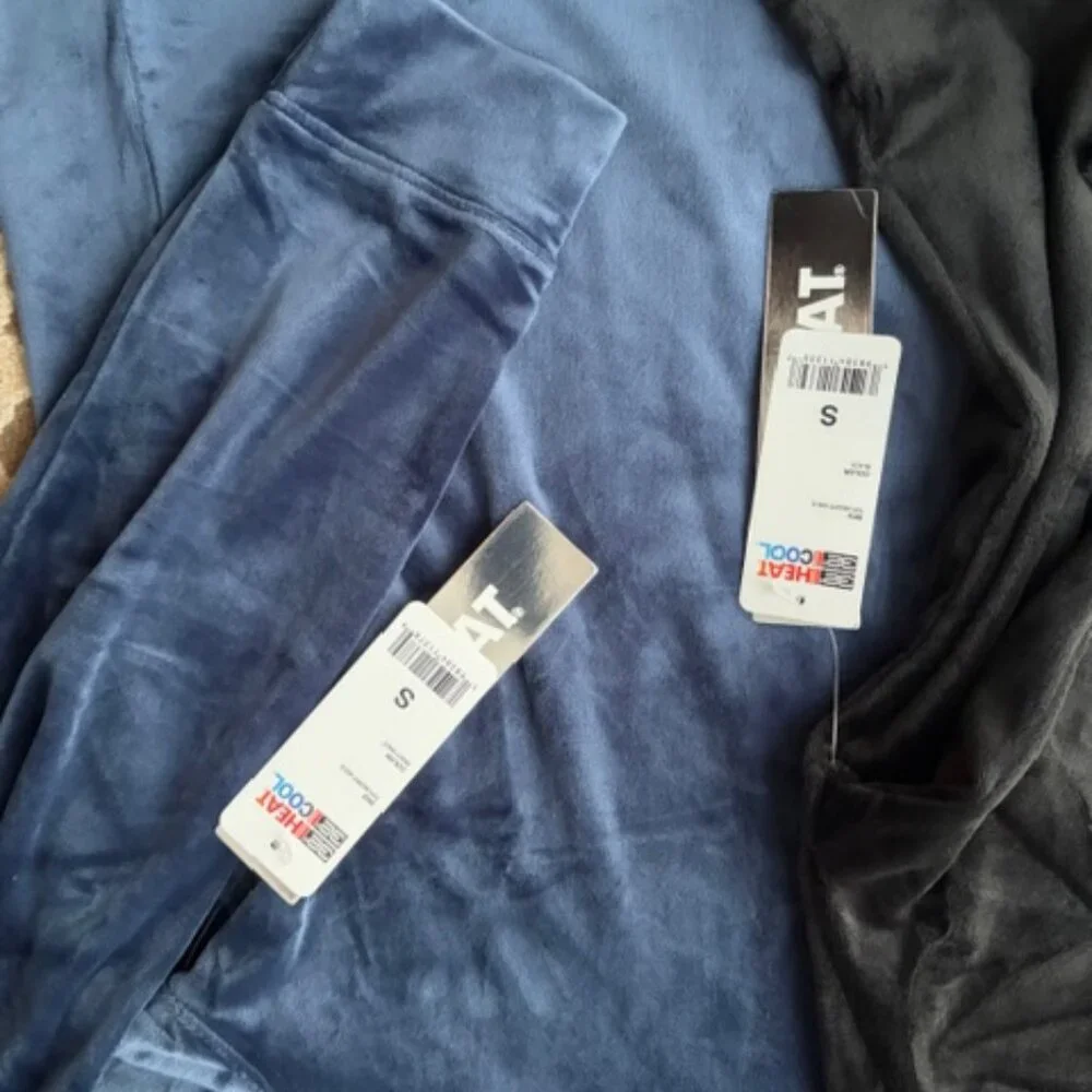 Set of 2 32 Degrees Velour Tops - Picture 4 of 7